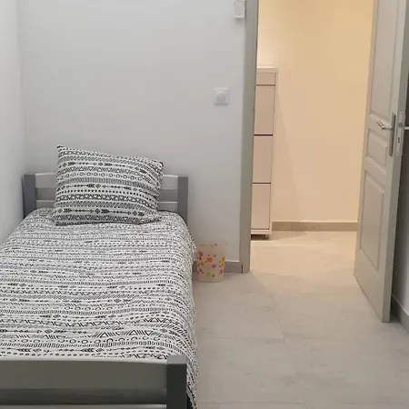 Apartment Juan-les-pins Center And 50 M Away Antibes